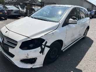 Auto incidentate Mercedes B-klasse 220 D  Automaat 2019/3