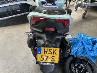 Yamaha  Tricity 300 ABS   ( 118 Km  !!! ) picture 7