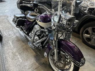 škoda motocykly Harley-Davidson Road King FLHRC 2009/3
