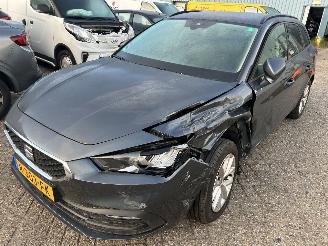 Vrakbiler auto Seat Leon Sportstourer 1.0 TSI Style Business Intense 2022/8