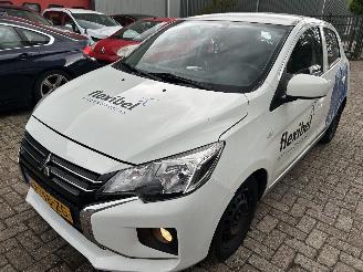 uszkodzony samochody osobowe Mitsubishi Space-star 1.0 Cool+ 2020/11