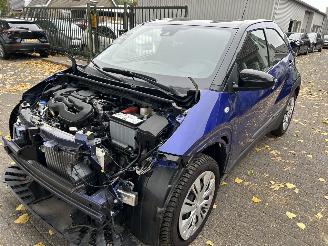 krockskadad bil auto Toyota Aygo X  1.0 VVT-I MT Envy 2023/3