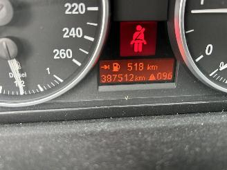 BMW 3-serie 318 D  Touring picture 6