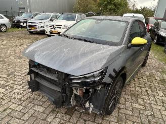skadebil auto Peugeot 208 1.2  PureTech  100 GT   ( Nieuw Prijs 29500,00 ) 2024/1