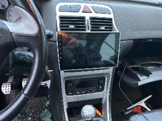 Peugeot 307 Cabriolet 2.0-16V picture 9