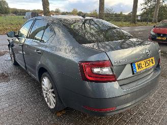 Skoda Octavia Sedan 1.0 Ambition Automaat picture 7