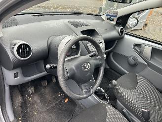 Toyota Aygo 1.0-12V Access  5 Drs - Airco picture 11