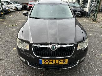 Vaurioauto  passenger cars Skoda Superb Stationcar 1.8 TSI  Elegance 2010/5