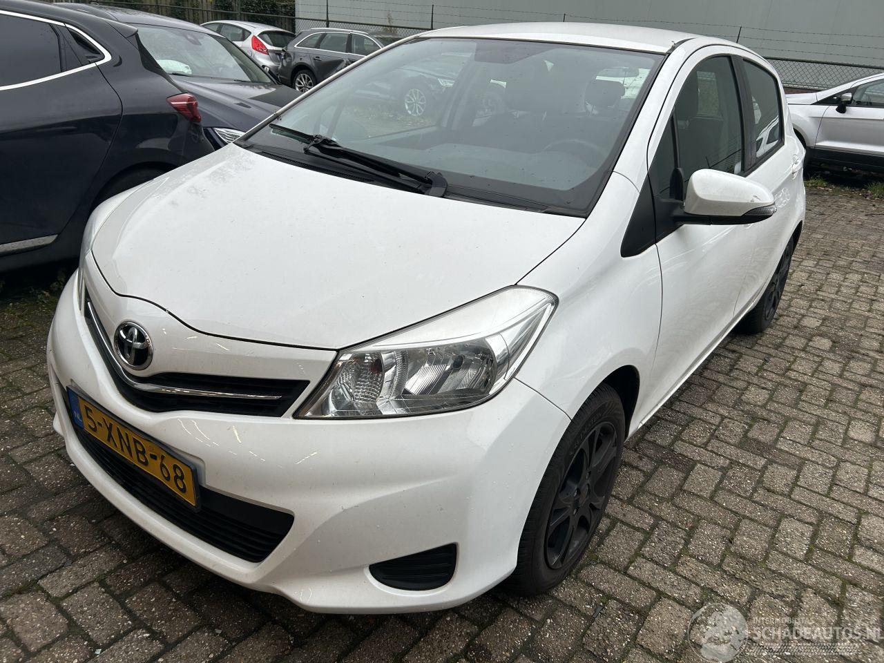 Toyota Yaris 1.0 VVT-I  Now