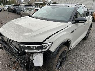 uszkodzony samochody osobowe Volkswagen T-Roc 1.5 TSI  Automaat  R-Line  ( Nieuw prijs 53000,00 ) 2025/3
