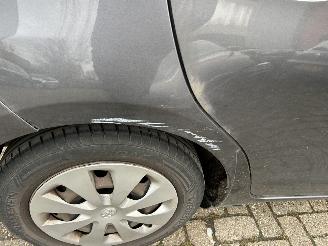 Toyota Yaris 1.5 Hybrid  Automaat picture 5