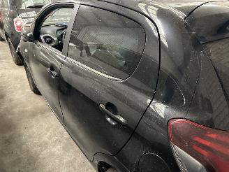 Peugeot 108 1.0 e-VTI   5 Drs picture 7