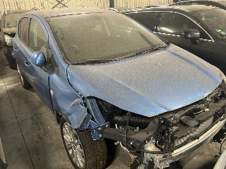 Opel Corsa 1.0    5 Drs picture 2