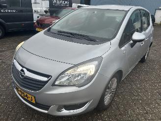 krockskadad bil auto Opel Meriva 1.4 Turbo Berlin 2014/6
