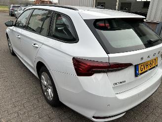 Skoda Octavia Combi 1.5 TSI E-Tec MHEV Automaat First Edition   ( 19085 KM ) picture 10