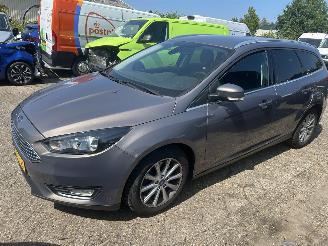 skadebil auto Ford Focus 1.5 Stationcar Titanium 2015/7