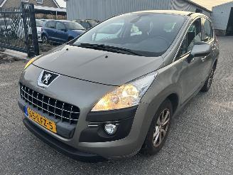 Damaged car Peugeot 3008 1.6 VTI   ST 2010/4
