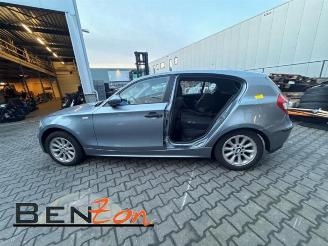 Coche siniestrado BMW 1-serie 1 serie (E87/87N), Hatchback 5-drs, 2003 / 2012 118i 16V 2006/12