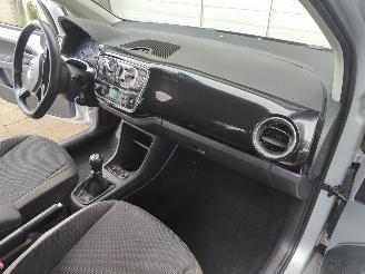 Volkswagen Up! 1.0 High Up! picture 21