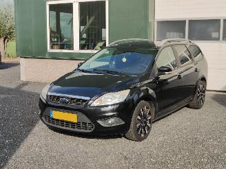 Unfallwagen Ford Focus 1.6 Trend Combi Airco 2009/7