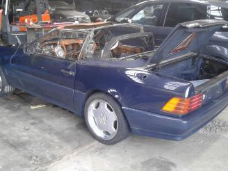 Mercedes SL  picture 2