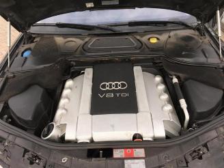 Audi A8  picture 10