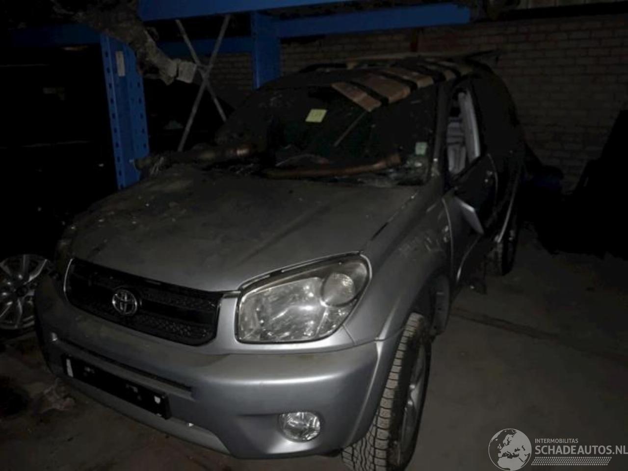 Toyota Rav-4 RAV4 (A2), Terreinwagen, 2000 / 2005 2.0 16V VVT-i 4x4