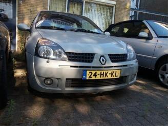 Uttjänta bilar auto Renault Clio  2005/6