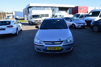 Auto incidentate Opel Corsa 1.2 16V TWINPORT 3 DEURS 2005/6