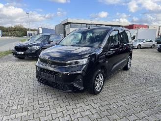 uszkodzony samochody osobowe Opel Combo Combo 1.5 Life Edition Led Navi Kamera 5 Sitze 2024/8