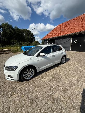 uszkodzony samochody osobowe Volkswagen Polo 1.0 HIGHLINE NAVI AIRCO VIRTUAL COCKPIT 2019/8