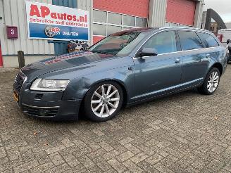 krockskadad bil auto Audi A6 avant 4.2 V8 QUATTRO 334pk 2005/10