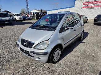 Auto da rottamare Mercedes A-klasse 140L Zilver 761 Onderdelen 716501 Bak 2004/2