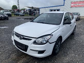 demontáž osobní automobily Hyundai I-30 1.4 2009/2
