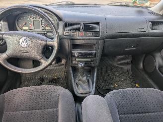 Volkswagen Golf  picture 14