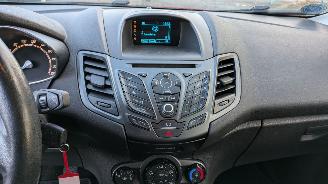 Ford Fiesta  picture 12