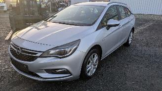 Uttjänta bilar auto Opel Astra 1.6 2017/3