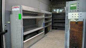 Volkswagen Crafter 2.5 TDI picture 25