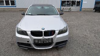 BMW 3-serie 325i Touring picture 2