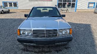 Mercedes 190-serie 2.0 picture 2