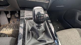 Opel Astra L picture 15