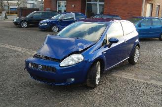 Sloopauto Fiat Grande Punto Blau 599/A Slooponderdelen Deur Achterklep Achterbumper 2007/10