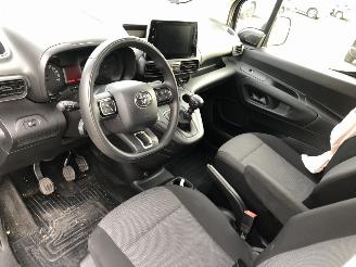Toyota Proace CITY 1.5D-4D Live 75kW E6 picture 6