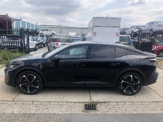 Voiture accidenté Peugeot 408 1.6 Plug in Hybrid 180 Allure Pack 2023/12