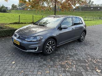 krockskadad bil auto Volkswagen e-Golf Automaat / Heat pump 2019/1