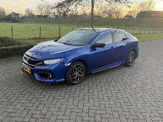 uszkodzony samochody osobowe Honda Civic Executive / Panorama / Automaat 2018/1