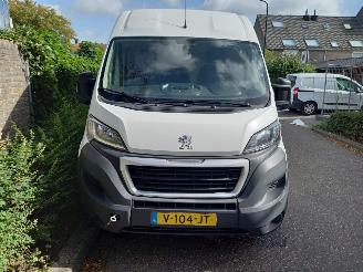 krockskadad bil bedrijf Peugeot Boxer 2.0 BLEU HDI L2H2 PRO 2017/11