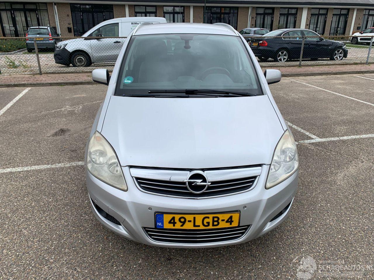 Opel Zafira 1.8 COSMO 7 PERS