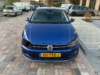 uszkodzony samochody osobowe Volkswagen Polo 1.0 TSI HIGHLINE 2019/1