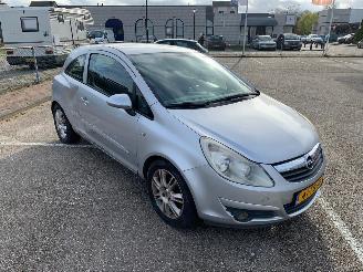 Opel Corsa 1.4 16V ENJOY picture 2